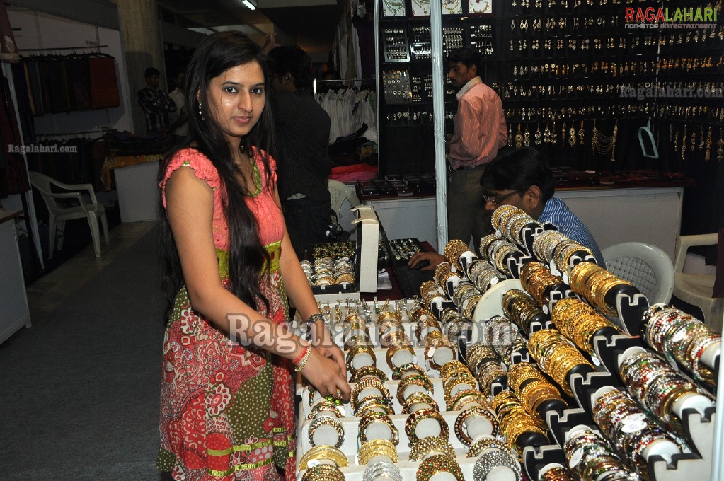 Parinaya Exhibition n Sale 2011