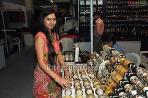 Parinaya Exhibition n Sale at Satyasai Nigamagamam