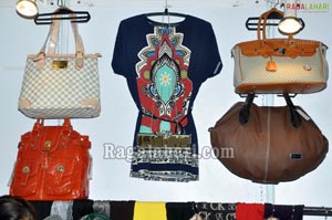 Parinaya Exhibition n Sale at Satyasai Nigamagamam