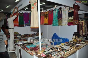 Parinaya Exhibition n Sale at Satyasai Nigamagamam