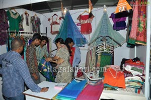 Parinaya Exhibition n Sale at Satyasai Nigamagamam