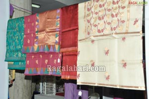 Parinaya Exhibition n Sale at Satyasai Nigamagamam