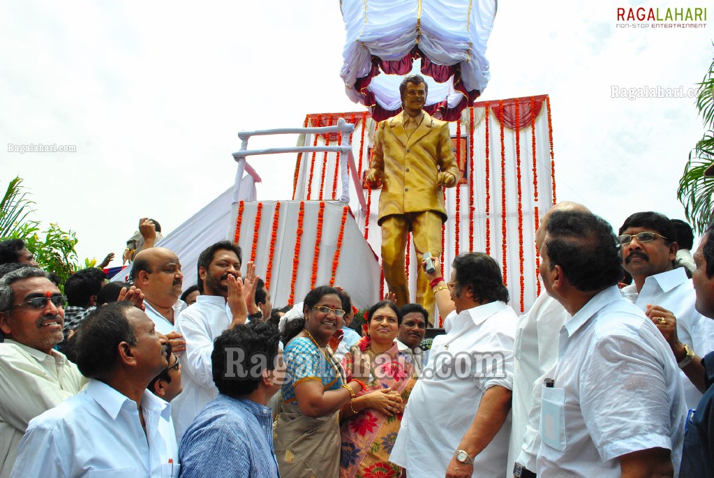 Raja Babu Statue Launch