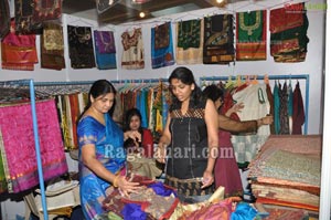 Ritu Barmecha launched Exhibition at Kamma Sangham