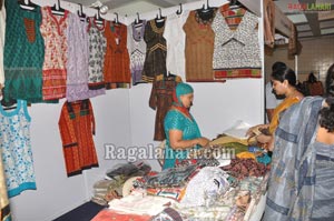 Ritu Barmecha launched Exhibition at Kamma Sangham