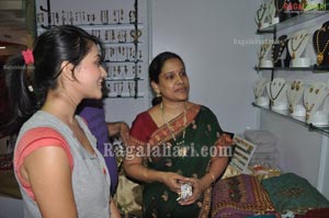 Ritu Barmecha launched Exhibition at Kamma Sangham