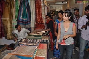 Ritu Barmecha launched Exhibition at Kamma Sangham