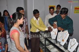 Ritu Barmecha launched Exhibition at Kamma Sangham