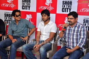 Shor In The City Cast & Crew Visits Mandir