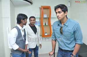 Siddarth Visits Snippers Saloon