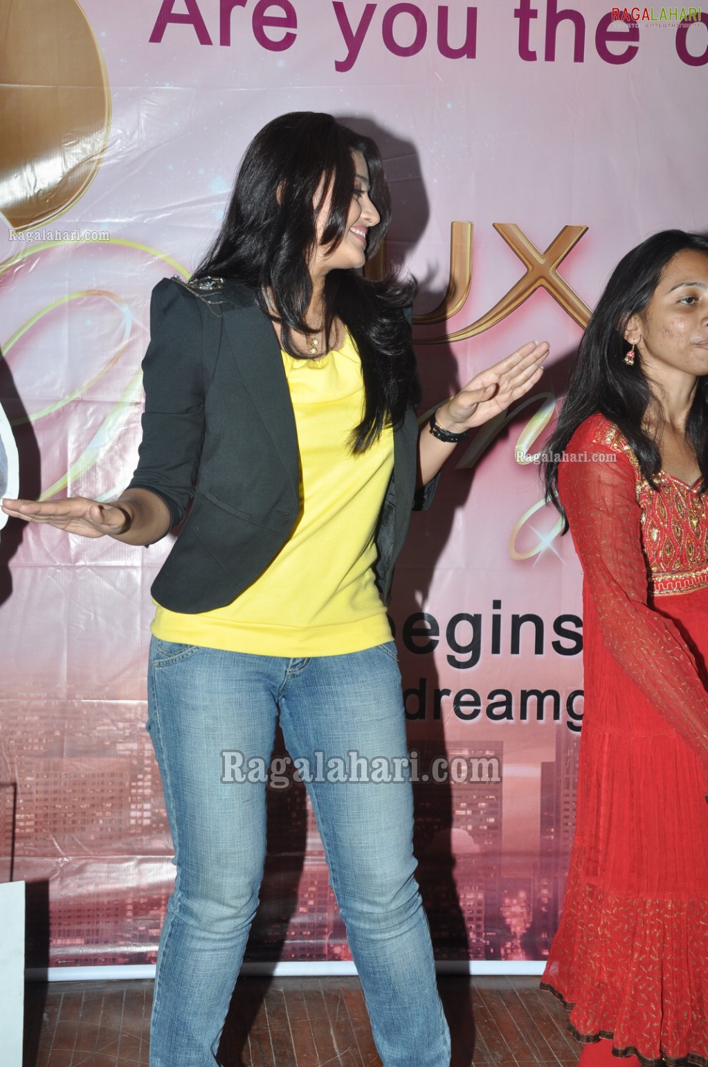 Vishnu's Lux Dream Girl Contest, Hyderabad