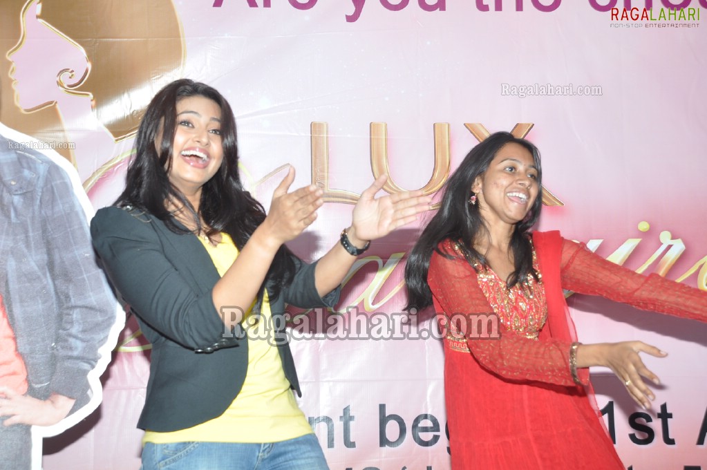 Vishnu's Lux Dream Girl Contest, Hyderabad