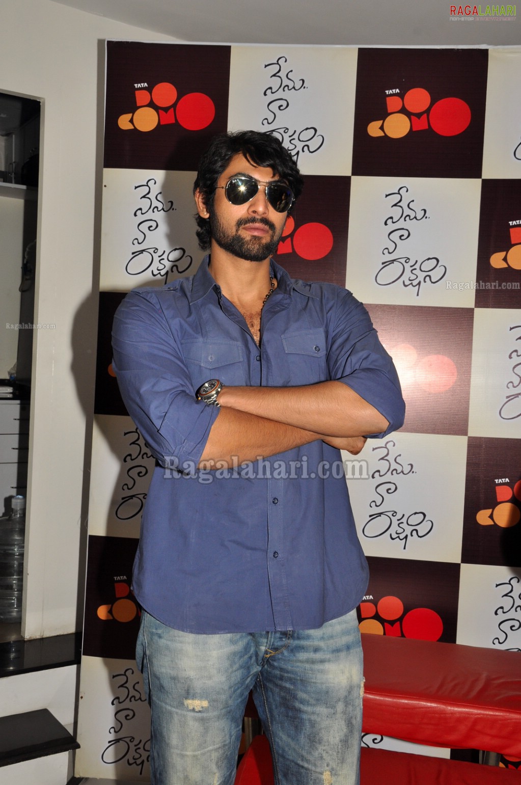 Rana Launches Talk2me at Tata Docomo Store