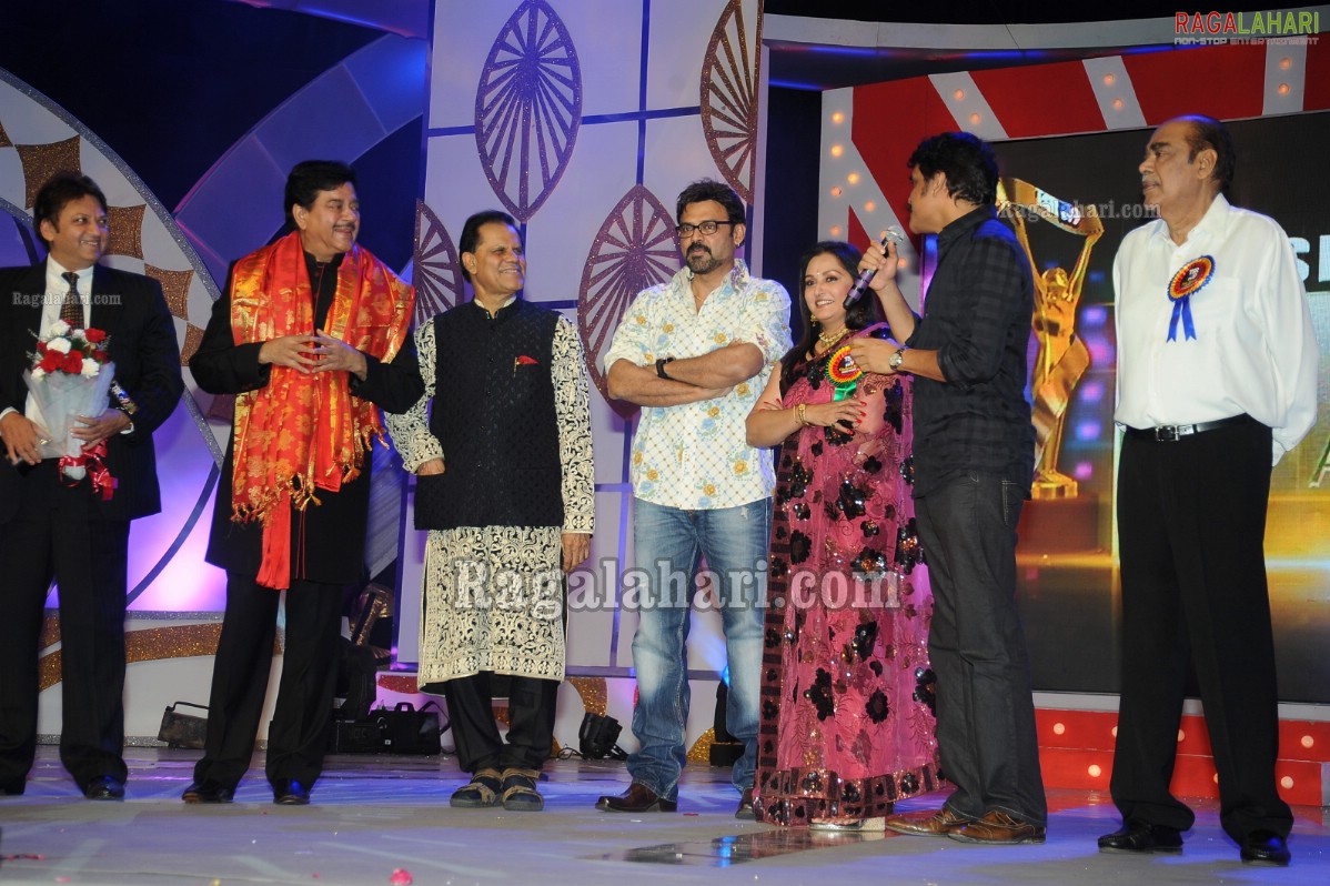 TSR-TV9 Awards 2010 [Set 1]