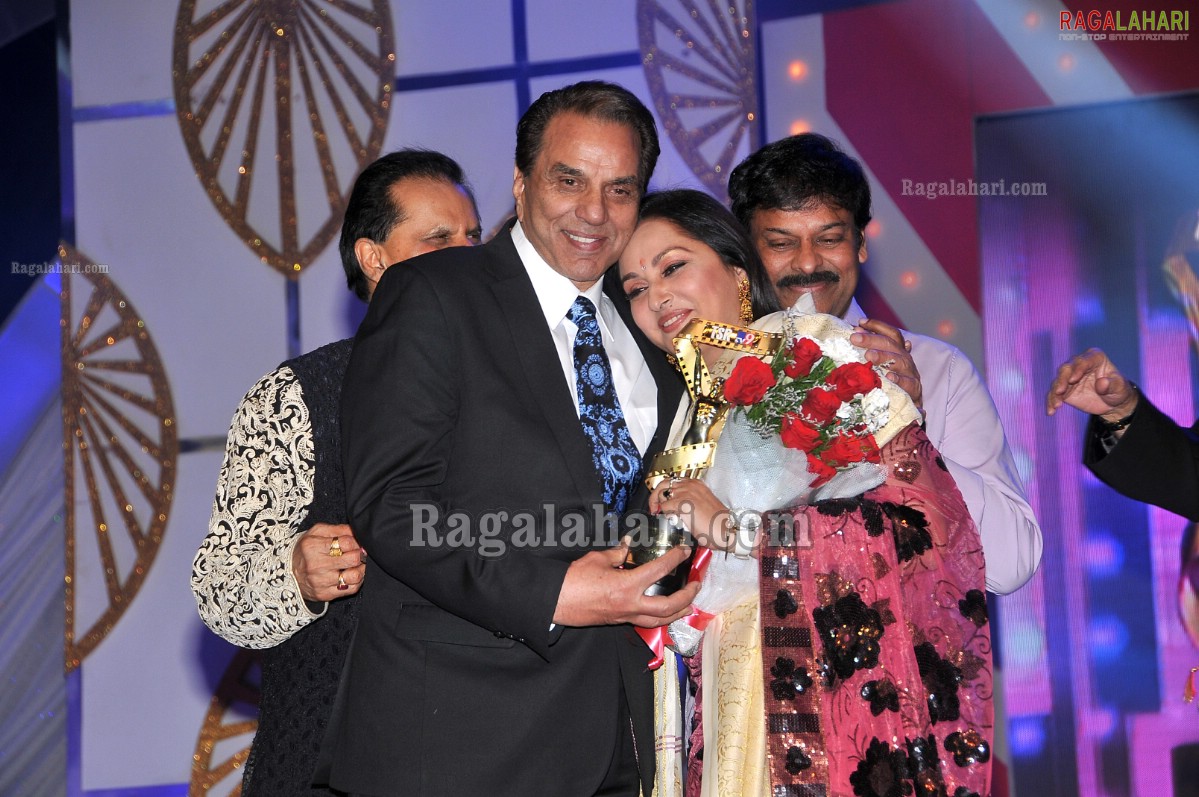 TSR-TV9 Awards 2010 [Set 1]