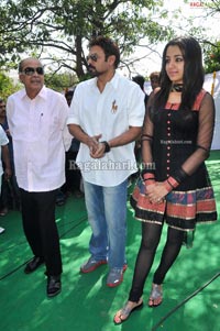 Venkatesh-Trisha Film Muhurat