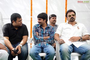 Venkatesh-Trisha Film Muhurat