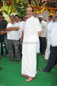 Venkatesh-Trisha Film Muhurat