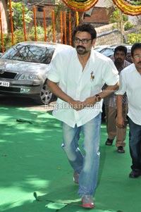 Venkatesh-Trisha Film Muhurat