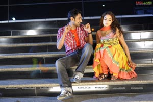 Varun Sandesh, Asmita Sood, Poonam Kaur