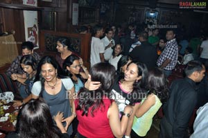 10D Pub Party - April 13 2011