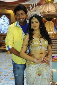 Allari Naresh-Richa Panai Film Muhurat