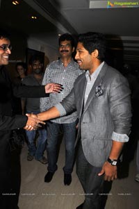 Allu Arjun inagurates Ramakanth Art Exhibition