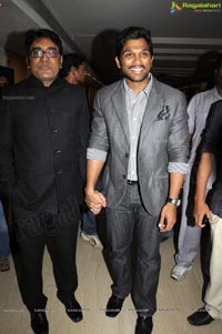 Allu Arjun inagurates Ramakanth Art Exhibition