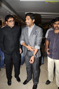 Allu Arjun inagurates Ramakanth Art Exhibition