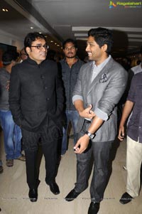 Allu Arjun inagurates Ramakanth Art Exhibition