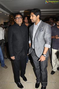 Allu Arjun inagurates Ramakanth Art Exhibition