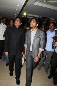 Allu Arjun inagurates Ramakanth Art Exhibition