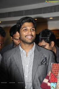 Allu Arjun inagurates Ramakanth Art Exhibition