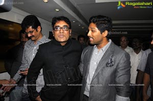 Allu Arjun inagurates Ramakanth Art Exhibition