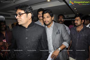 Allu Arjun inagurates Ramakanth Art Exhibition