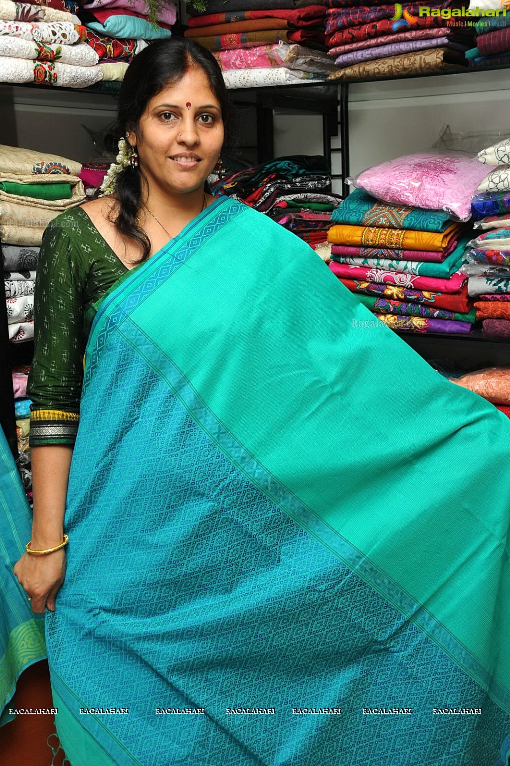 Amala Launches Sri Shrungaar Boutique