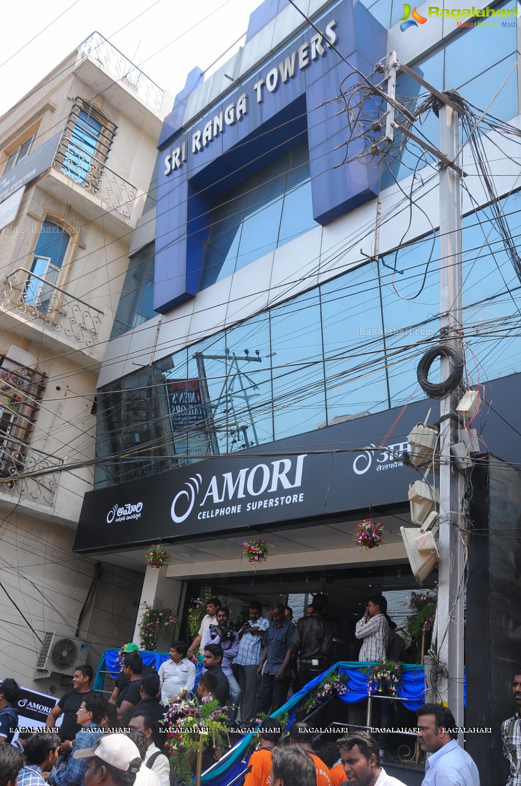 Amori Cellphone Super Store Launch at Banjara Hills Road No.2