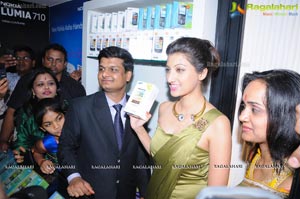 Amori Cellphone Super Store Launch