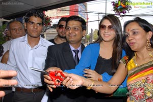 Amori Cellphone Super Store Launch