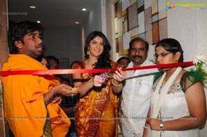 Deeksha Seth Launches Swarna Nidhi at Kukatpally Chandana Brothers