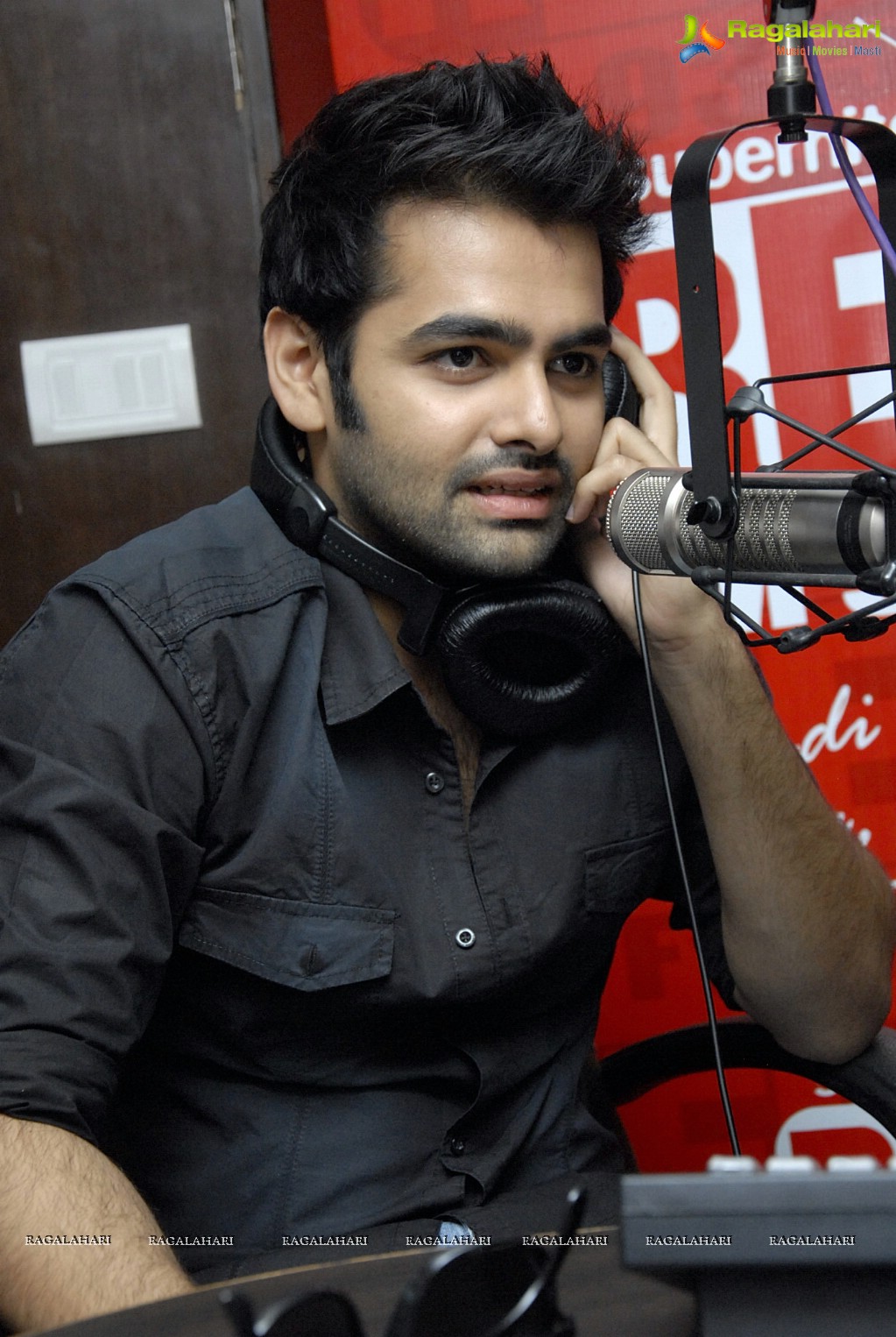 Endukante Premanta! Team at 93.5 Red FM