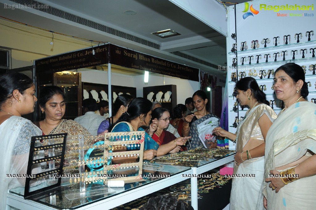 Isha Agarwal Launches Parinaya Expo, Hyd