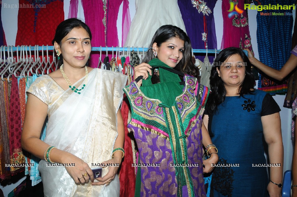 Isha Agarwal Launches Parinaya Expo, Hyd