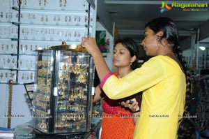 Isha Agarwal Launches Parinaya Expo at TTD Kalyanamandapam