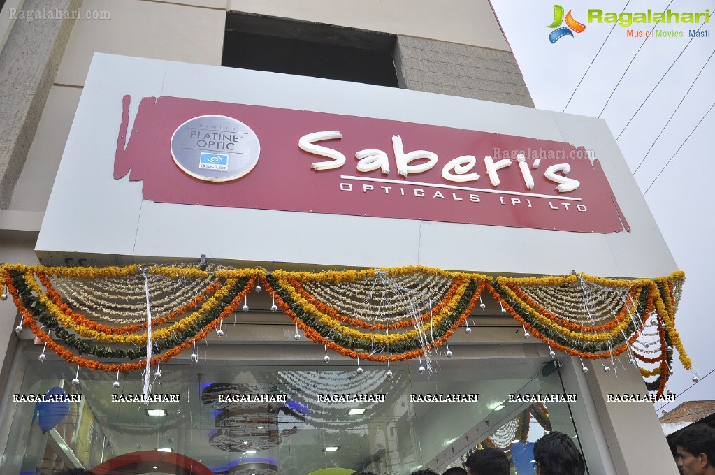 Poonam Kaur Launches Saberi's Opticals