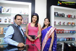 Shraddha Das Luanches Madhapur Amori