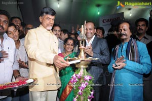 Chandrababu Naidu Launches Villart Photo Expo 2012