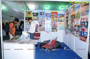 Chandrababu Naidu Launches Villart Photo Expo 2012