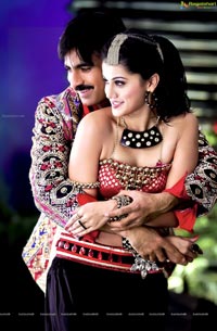 Raviteja, Taapsee