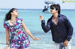 Raviteja, Taapsee